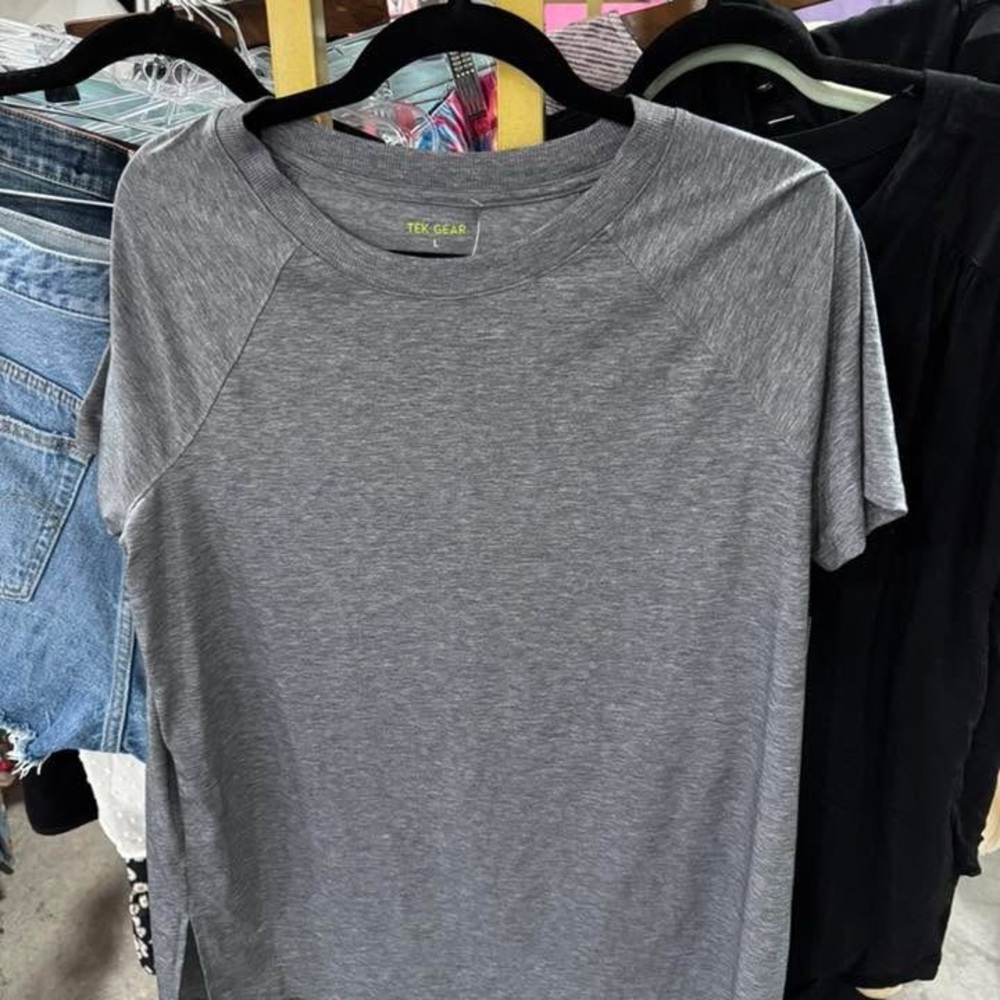 Tek Gear Heather Gray Tee